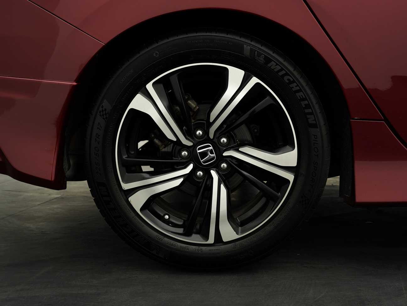 used 2016 Honda Civic TC-P 1.5