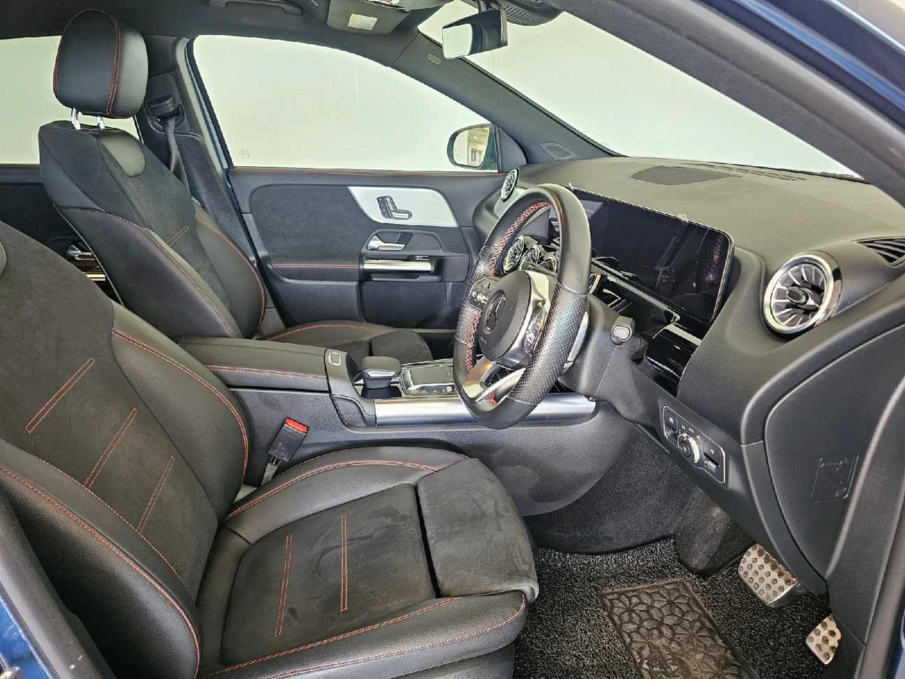 used 2023 Mercedes-Benz GLA250 AMG Line 2.0