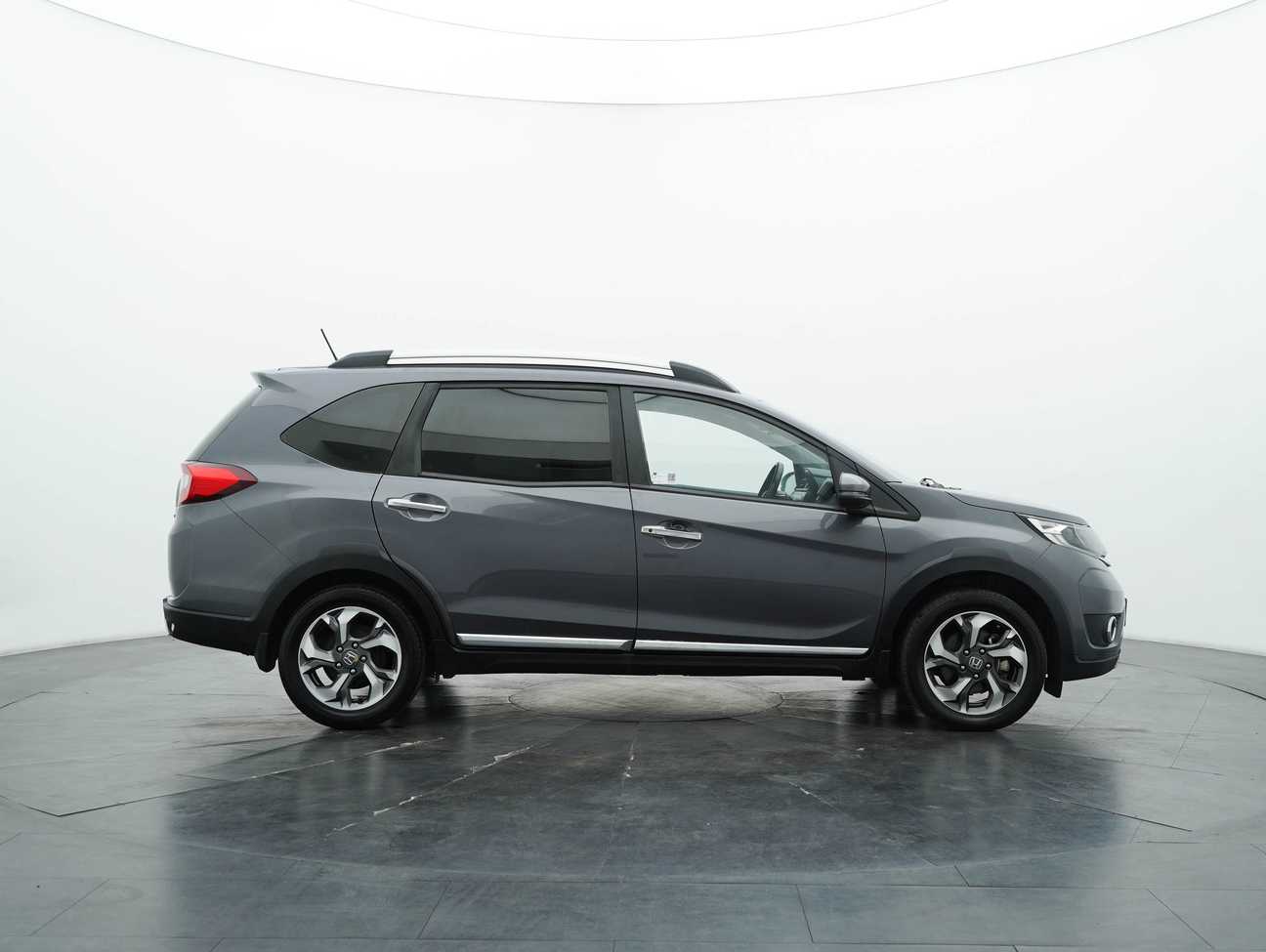 used 2017 Honda BR-V V 1.5