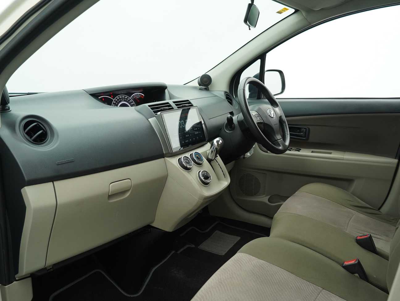 terpakai 2016 Perodua Alza EZ 1.5