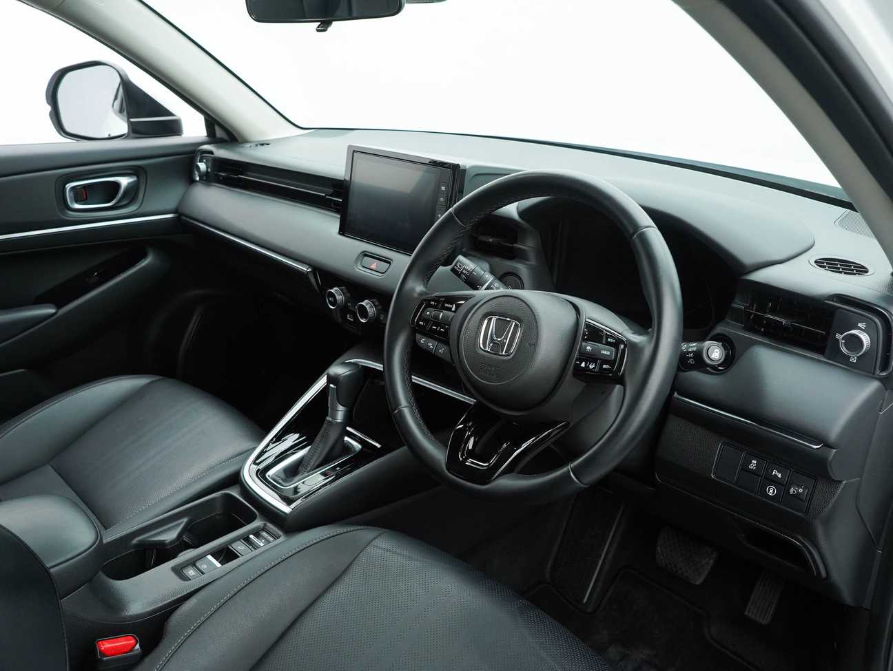 used 2024 Honda HR-V V 1.5