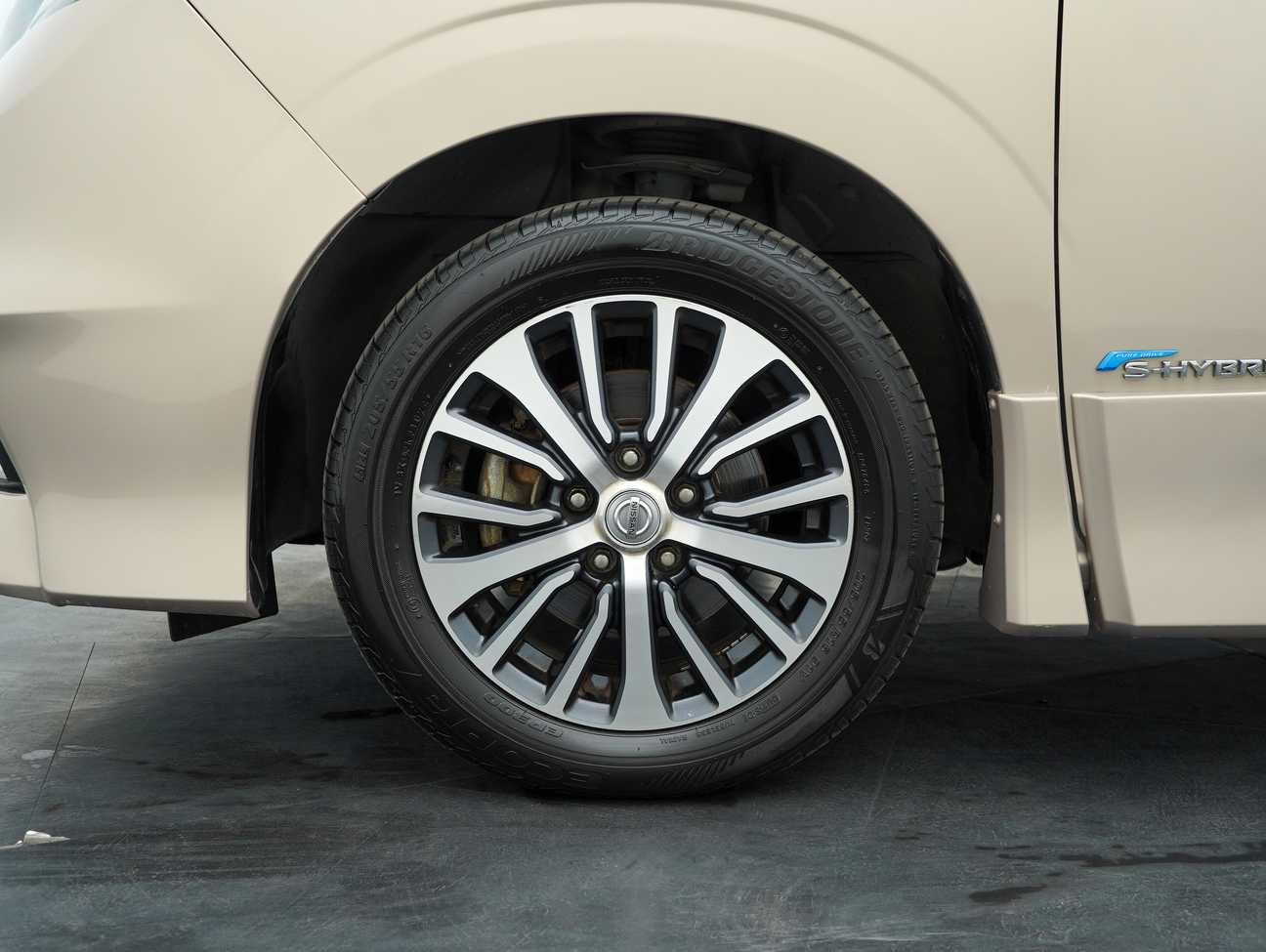 terpakai 2018 Nissan Serena S-Hybrid High-Way Star 2.0