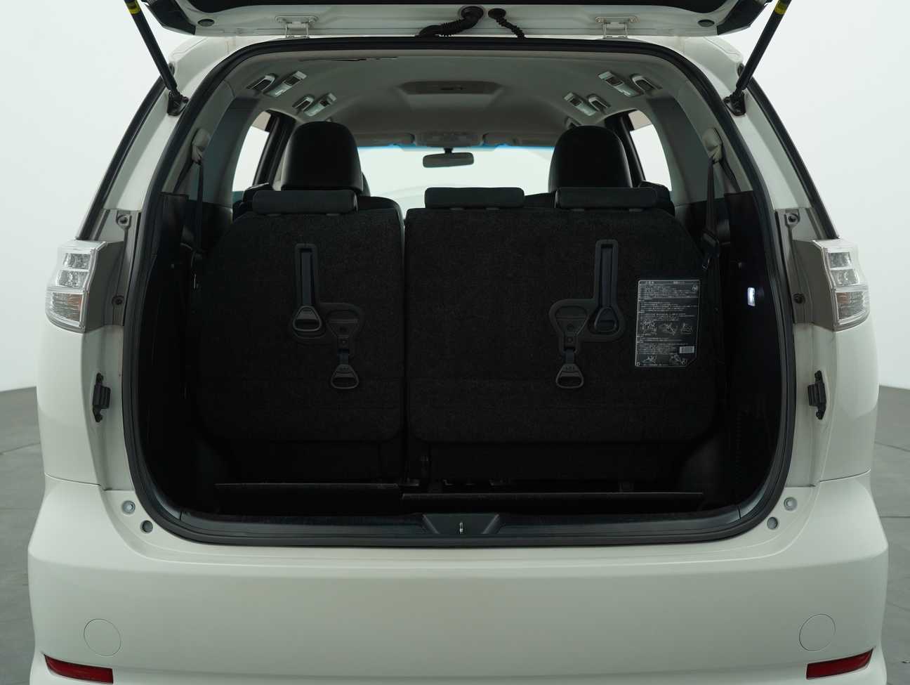 used 2014 Toyota Estima Aeras 2.4