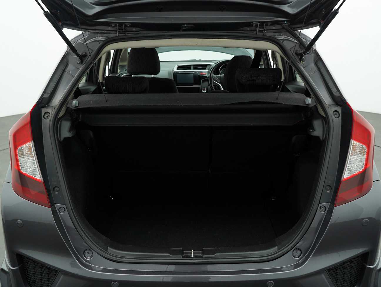 used 2014 Honda Jazz V 1.5