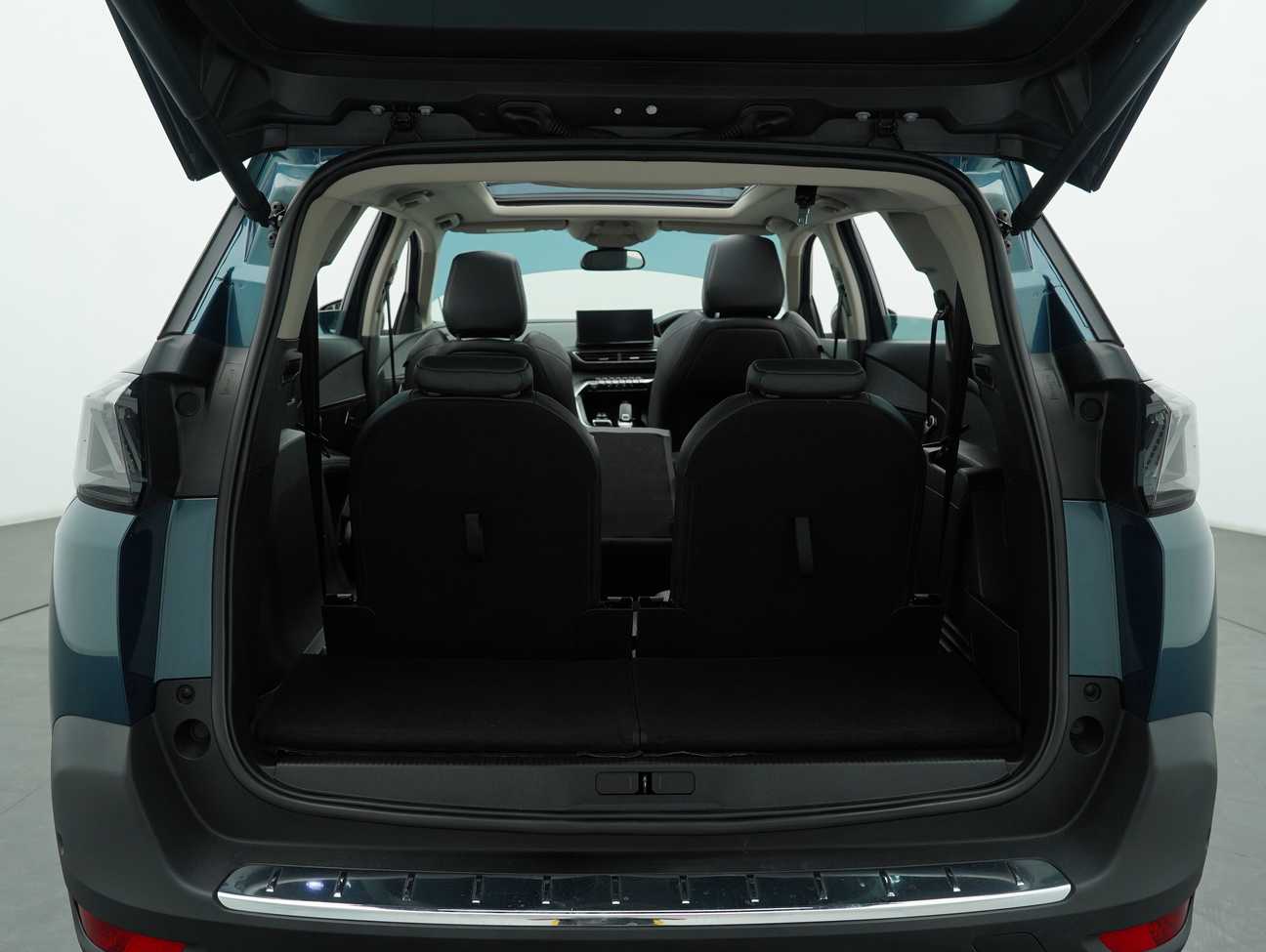 used 2021 Peugeot 5008 Allure 1.6