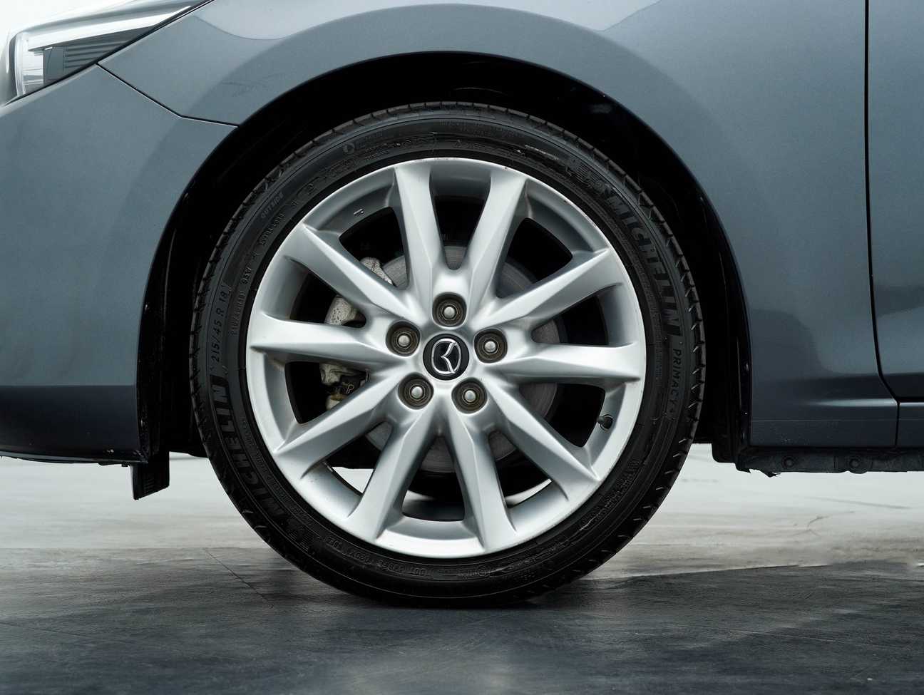 terpakai 2018 Mazda 3 SKYACTIV-G 2.0