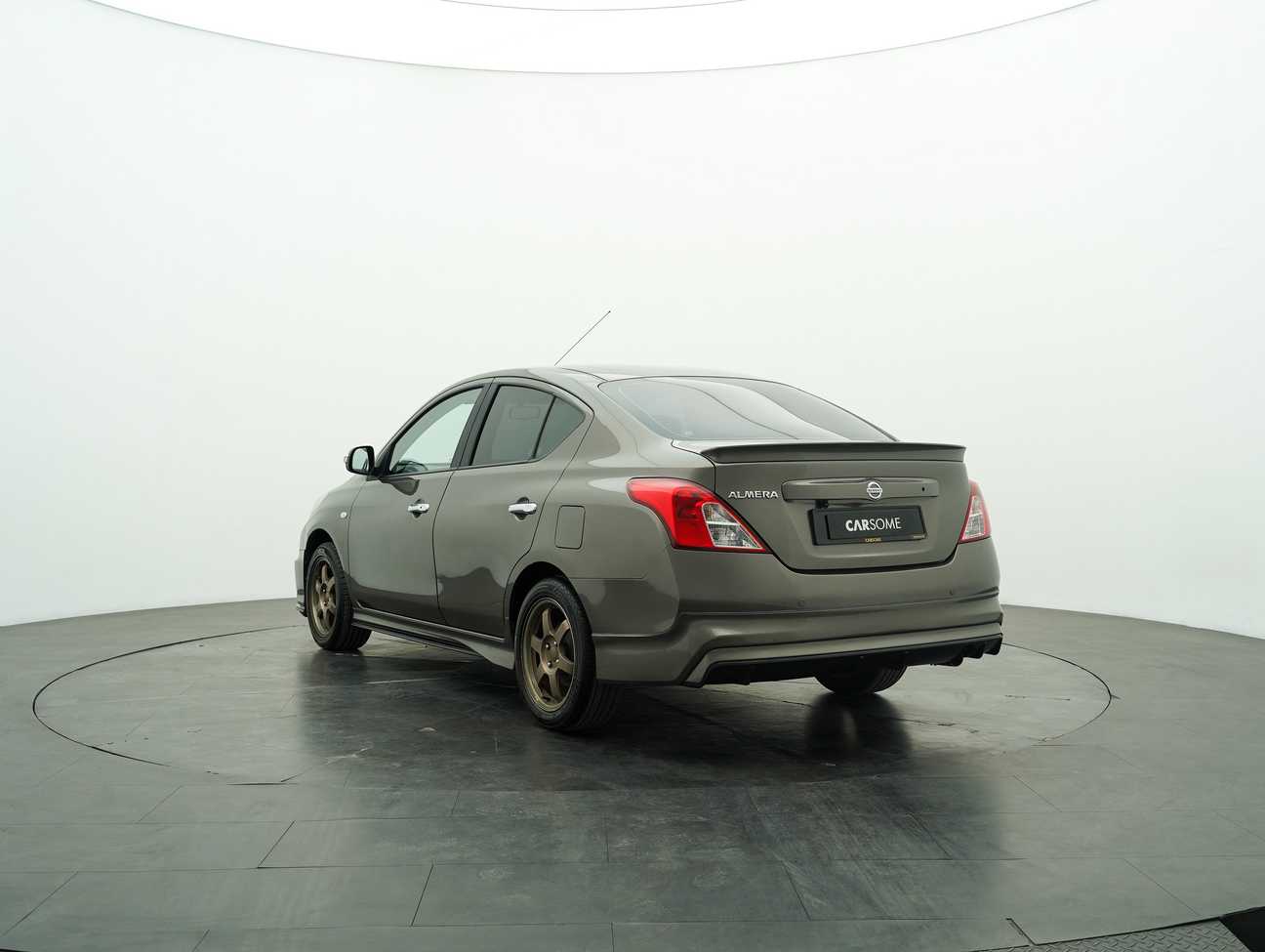 used 2014 Nissan Almera VL 1.5