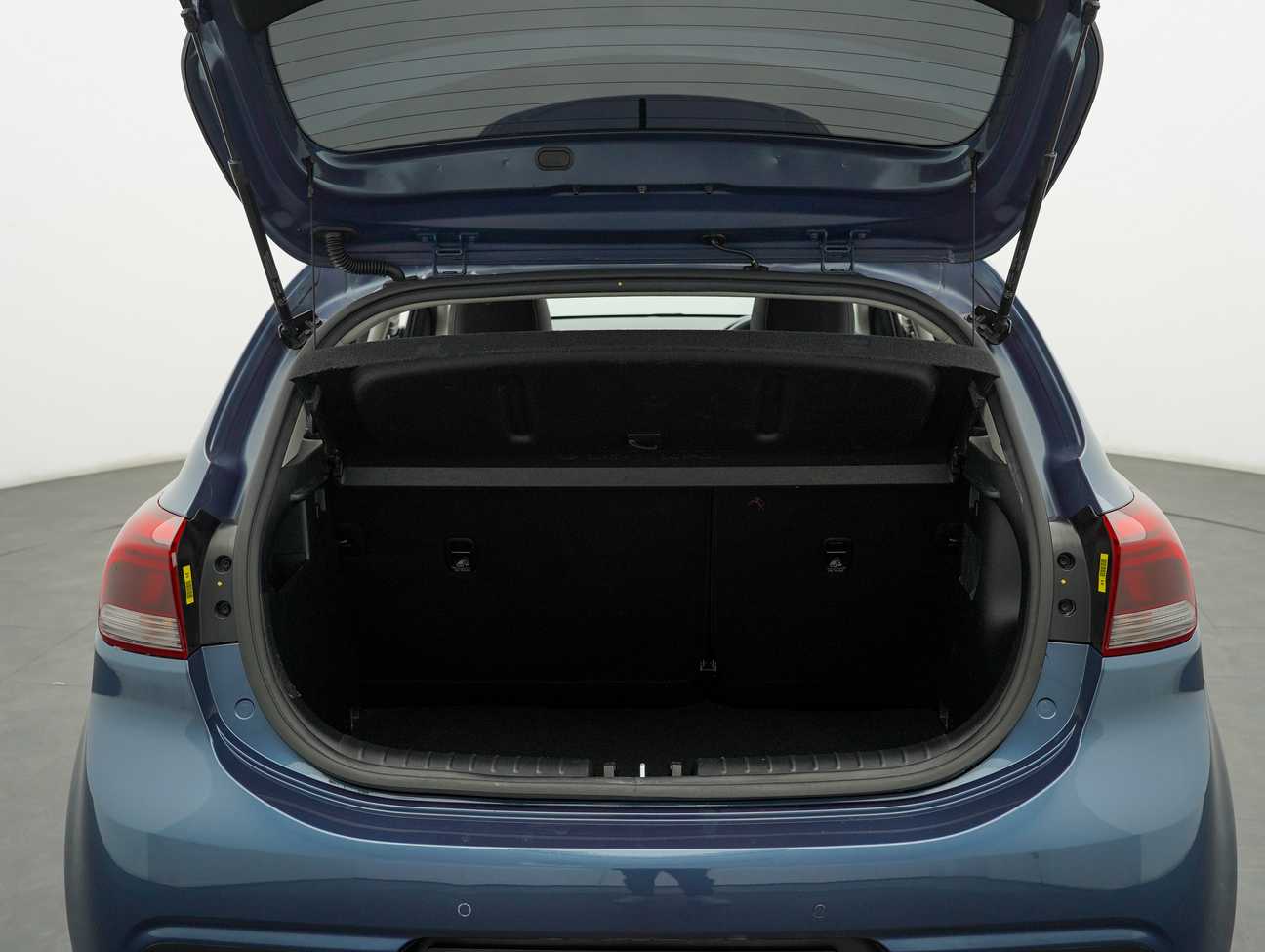 terpakai 2018 Kia Rio  1.4