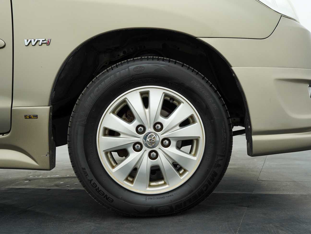 used 2011 Toyota Innova G 2.0