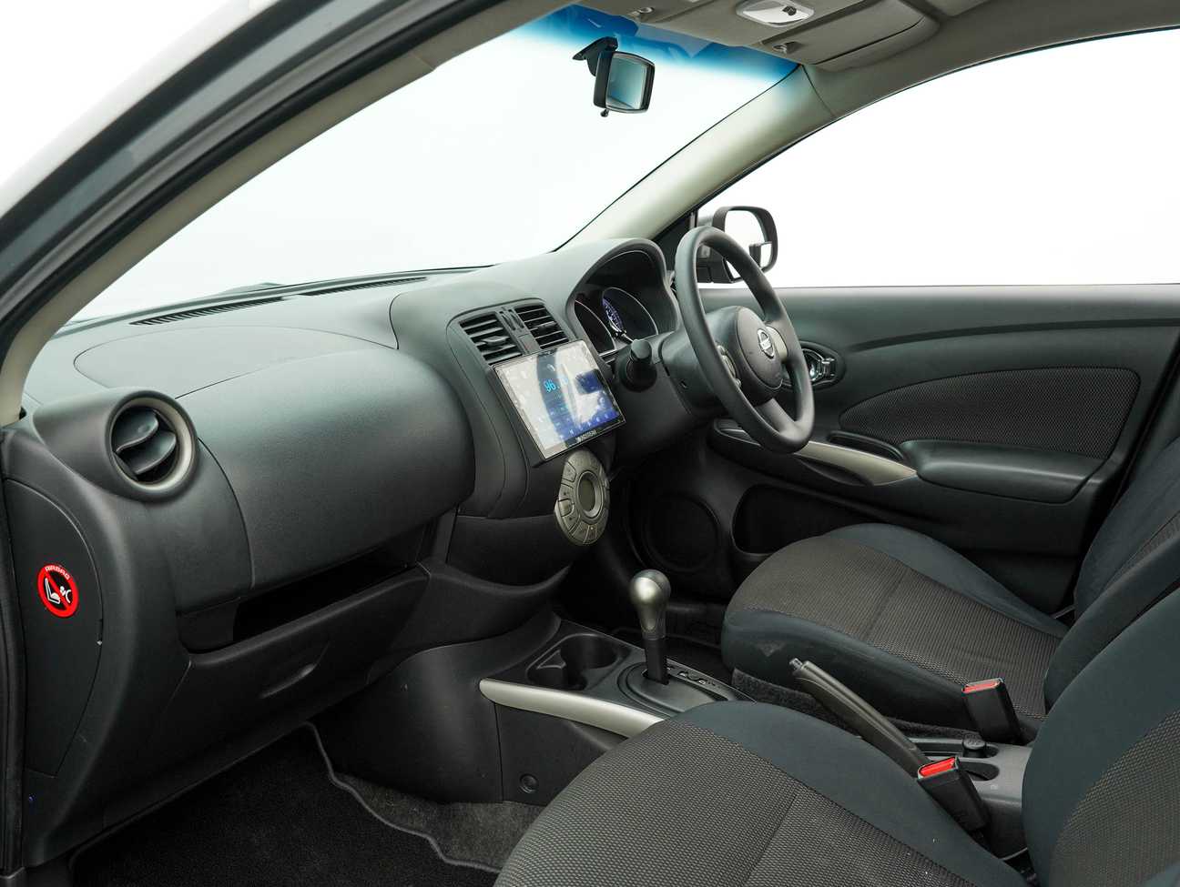 used 2014 Nissan Almera VL 1.5