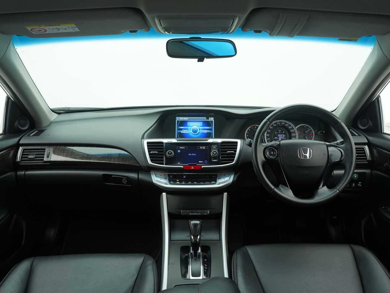 terpakai 2015 Honda Accord VTi 2.0