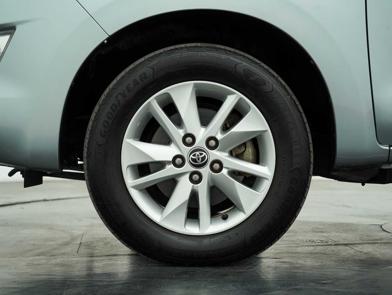 terpakai 2020 Toyota Innova G 2.0