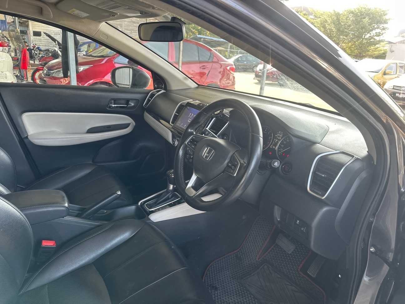 used 2021 Honda City V 1.5