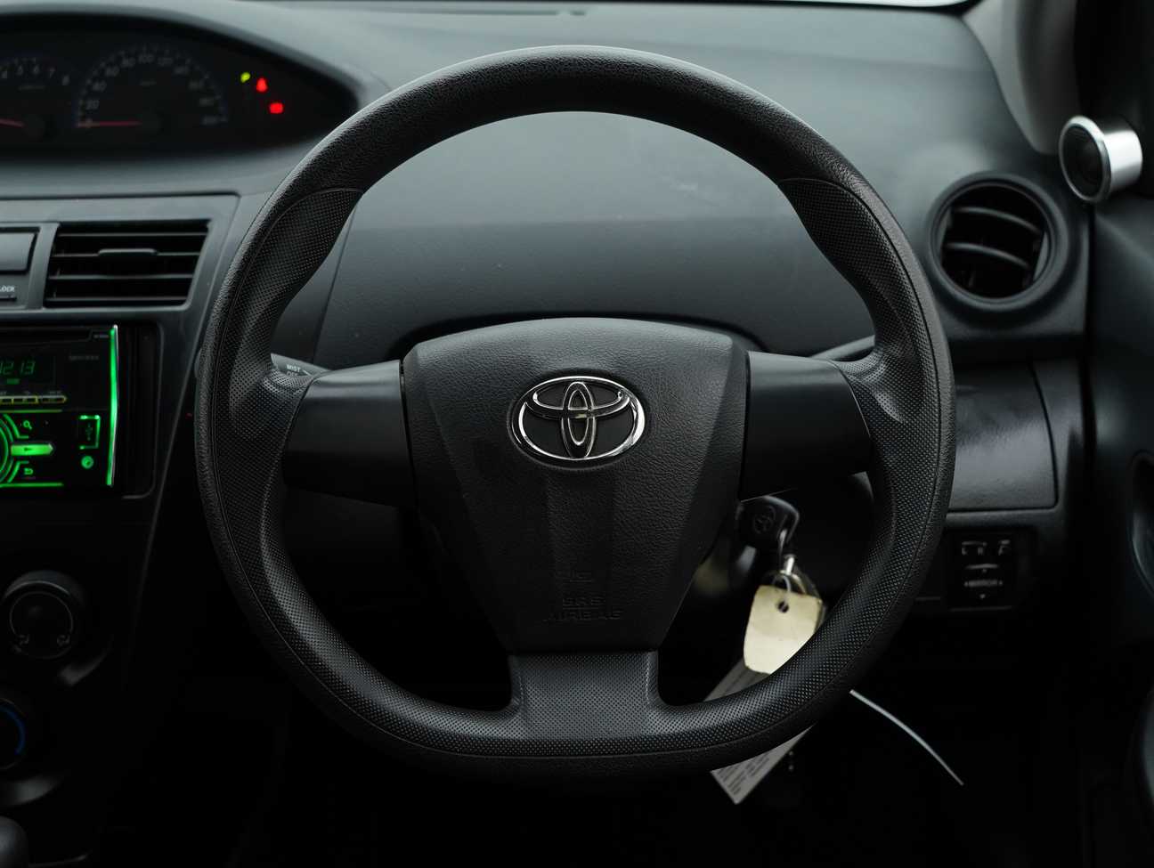 terpakai 2012 Toyota Vios J 1.5