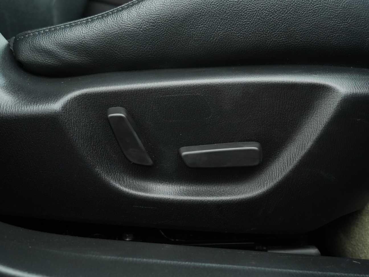 terpakai 2018 Mazda 3 SKYACTIV-G High 2.0