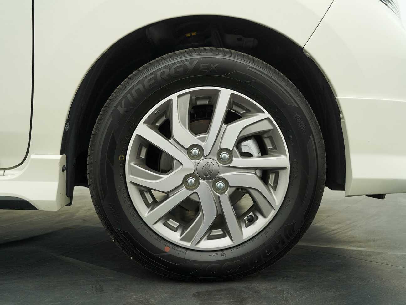 terpakai 2022 Perodua AXIA Advance 1.0