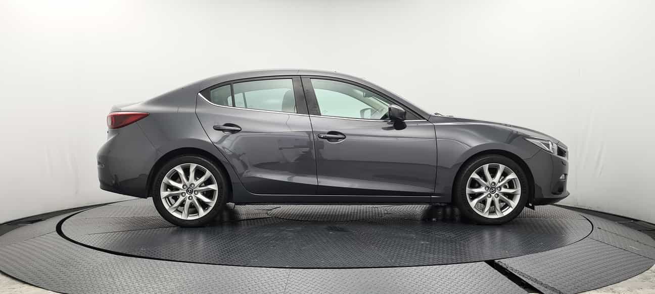 terpakai 2014 Mazda 3 SEDAN SKYACTIV-G (CBU) 2.0