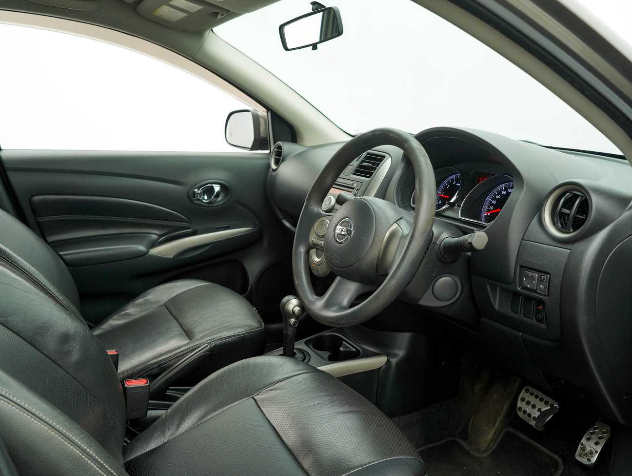 used 2012 Nissan Almera VL 1.5