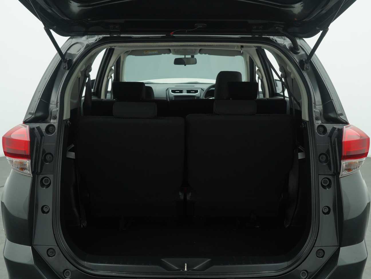 used 2020 Perodua Aruz X 1.5