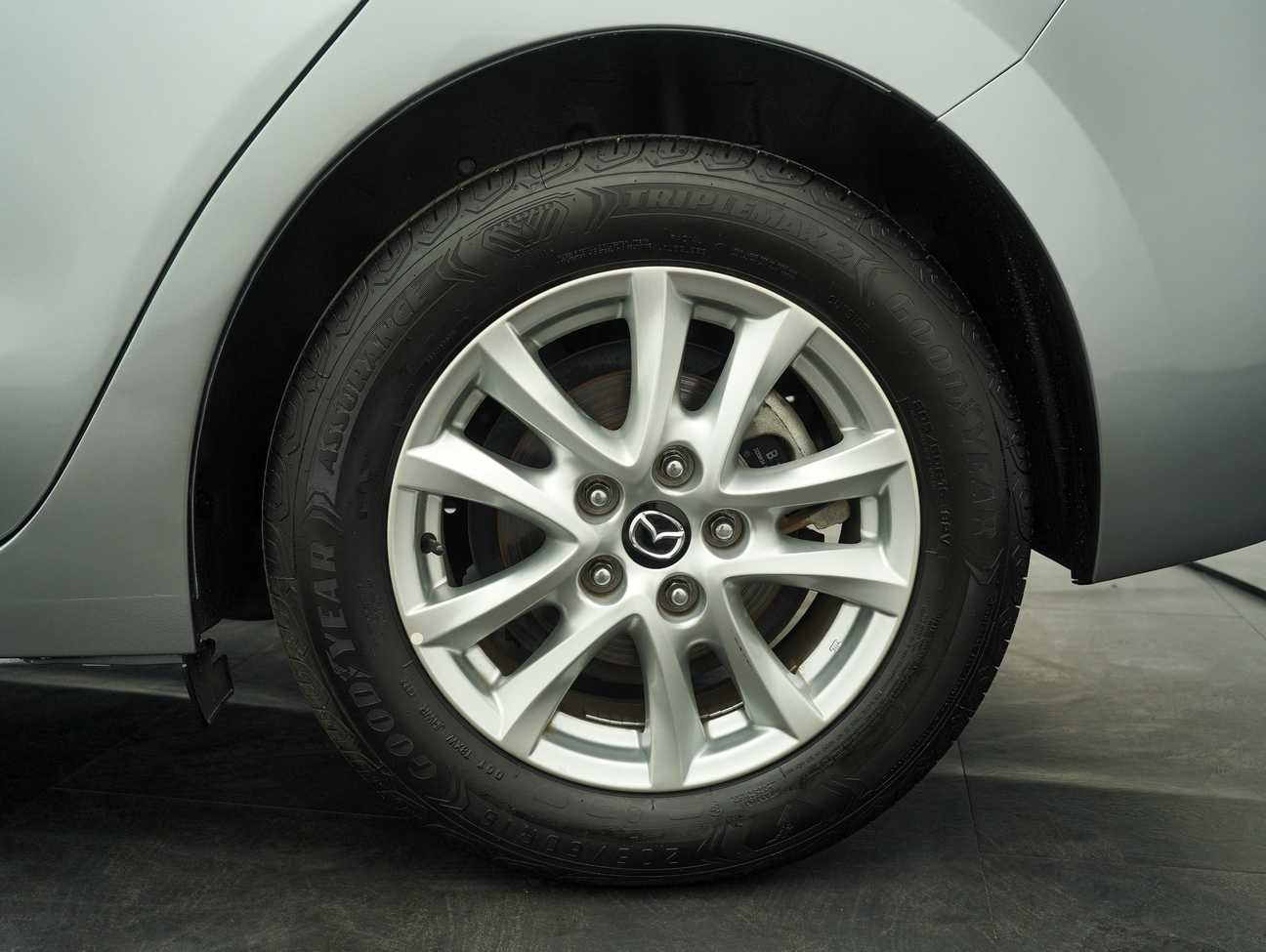 terpakai 2017 Mazda 3 SKYACTIV-G GL 2.0