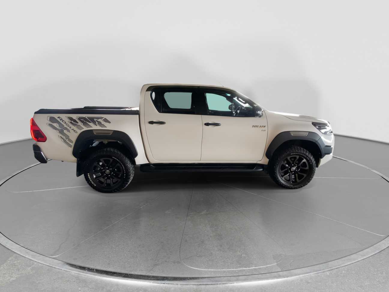 used 2023 Toyota Hilux Rogue Dual Cab 2.8