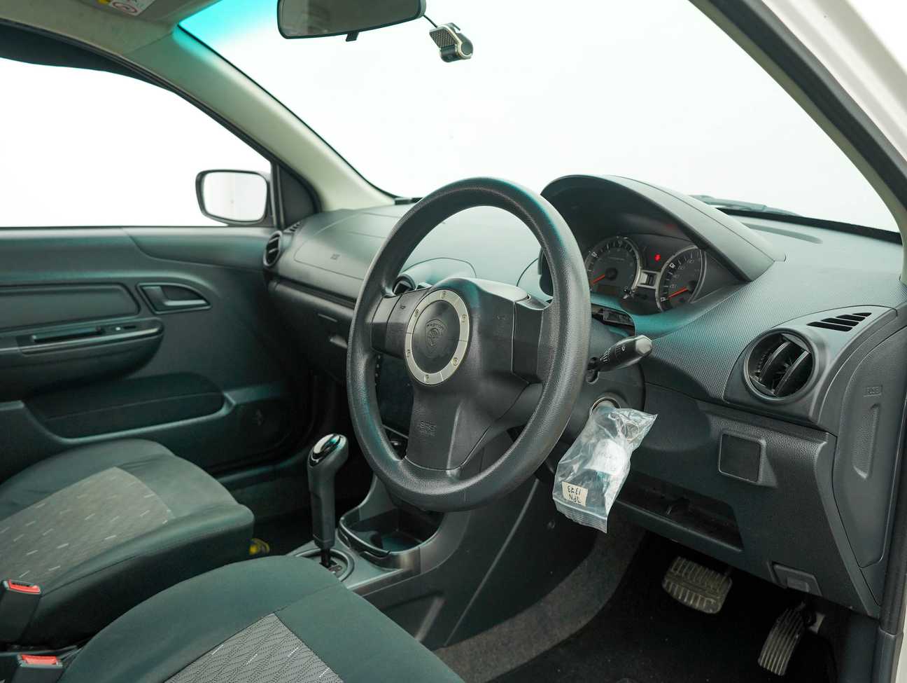 used 2013 Proton Saga SV 1.3