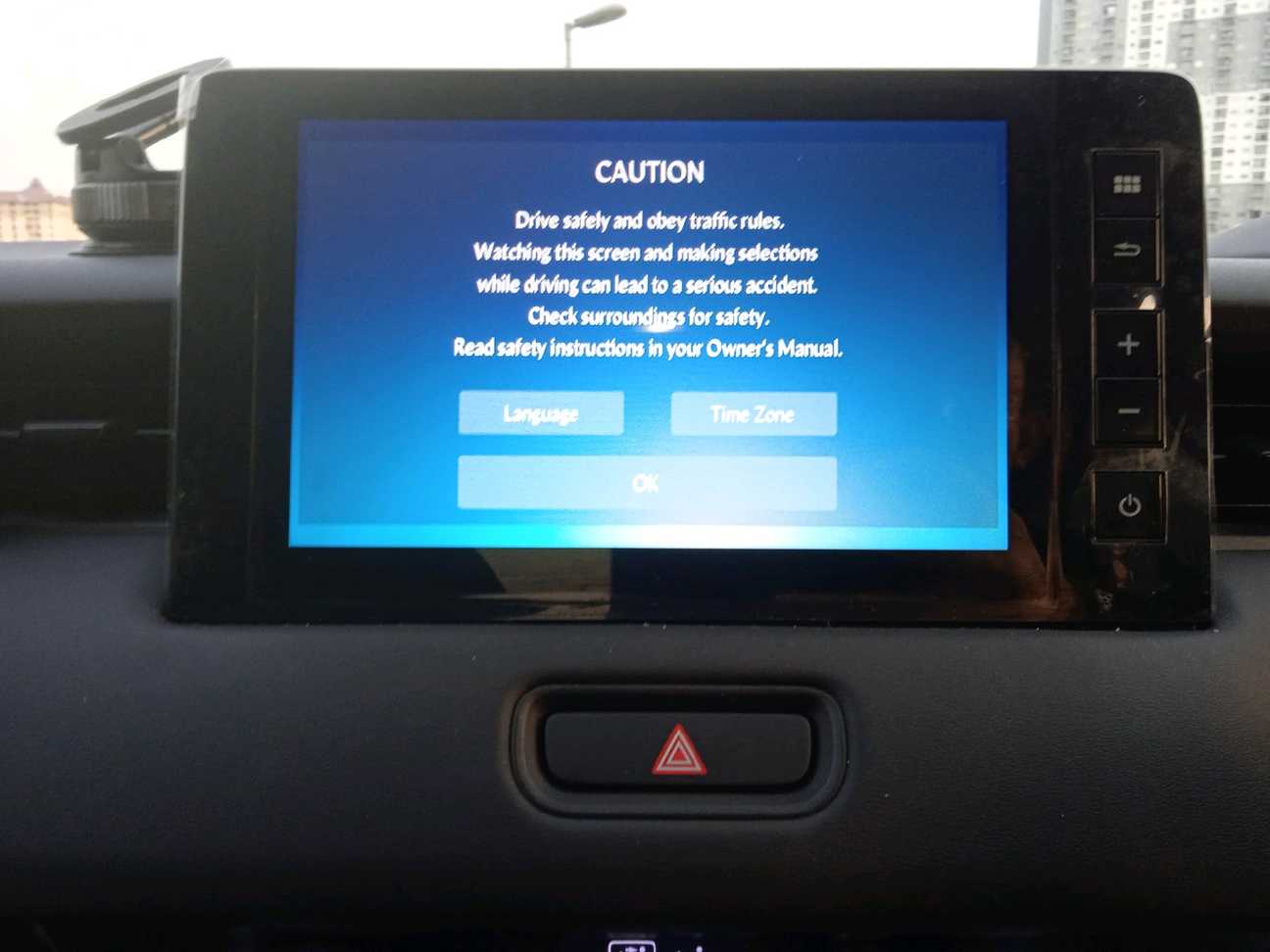 used 2025 Honda HR-V V 1.5