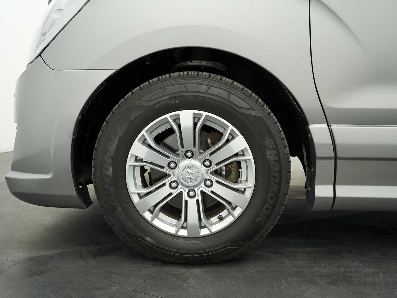 used 2015 Hyundai Grand Starex Royale GLS 2.5