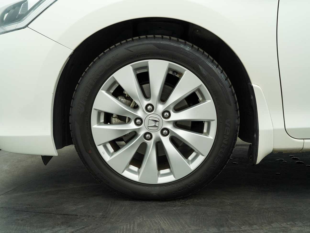 terpakai 2016 Honda Accord VTi-L 2.0