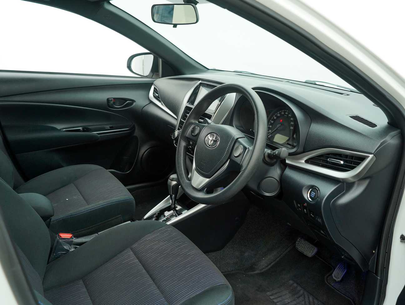 used 2019 Toyota YARIS E 1.5