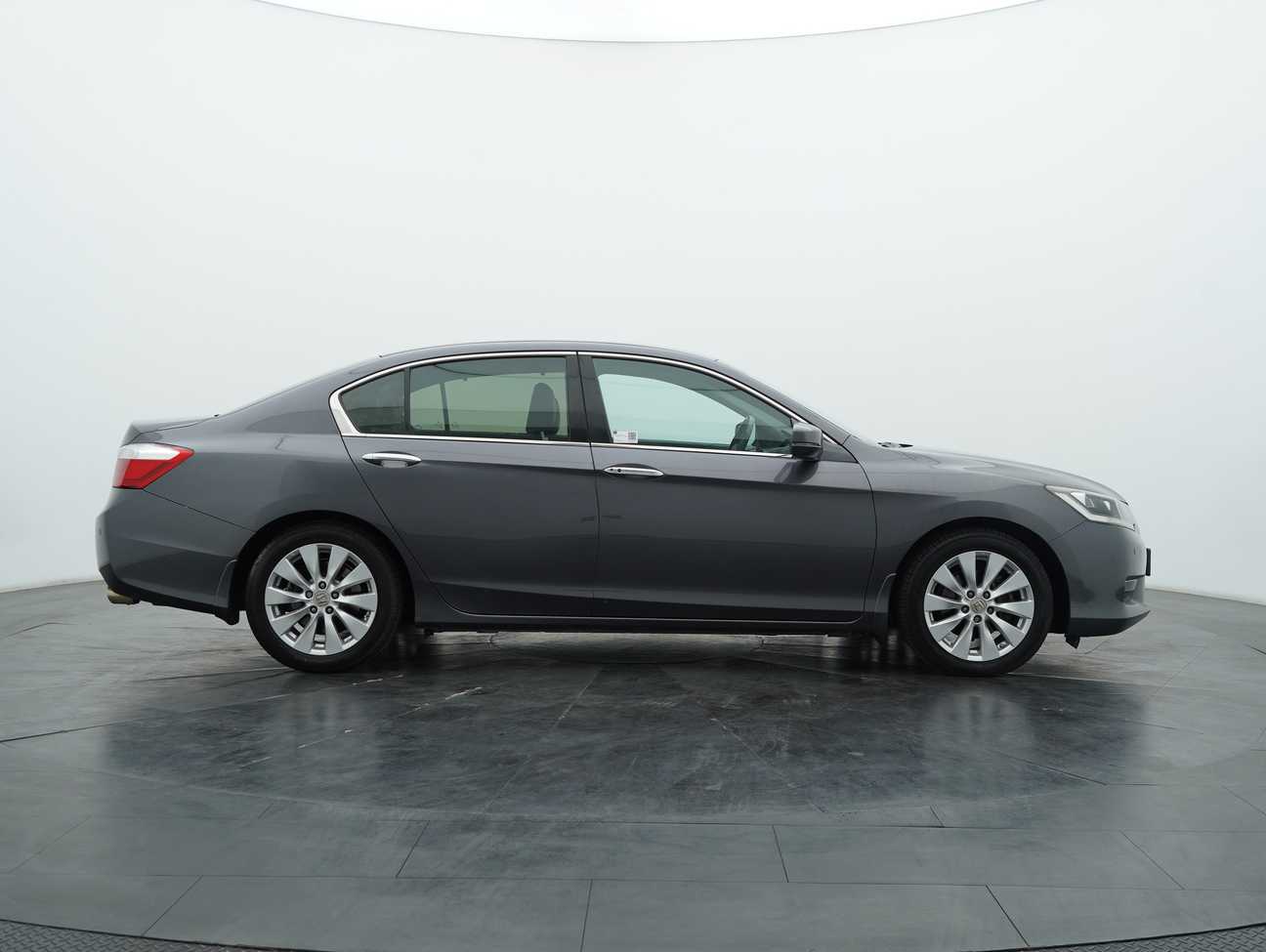 used 2014 Honda Accord VTi-L 2.0