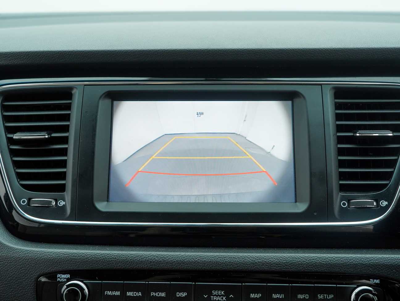 terpakai 2019 Kia Carnival YP 2.2