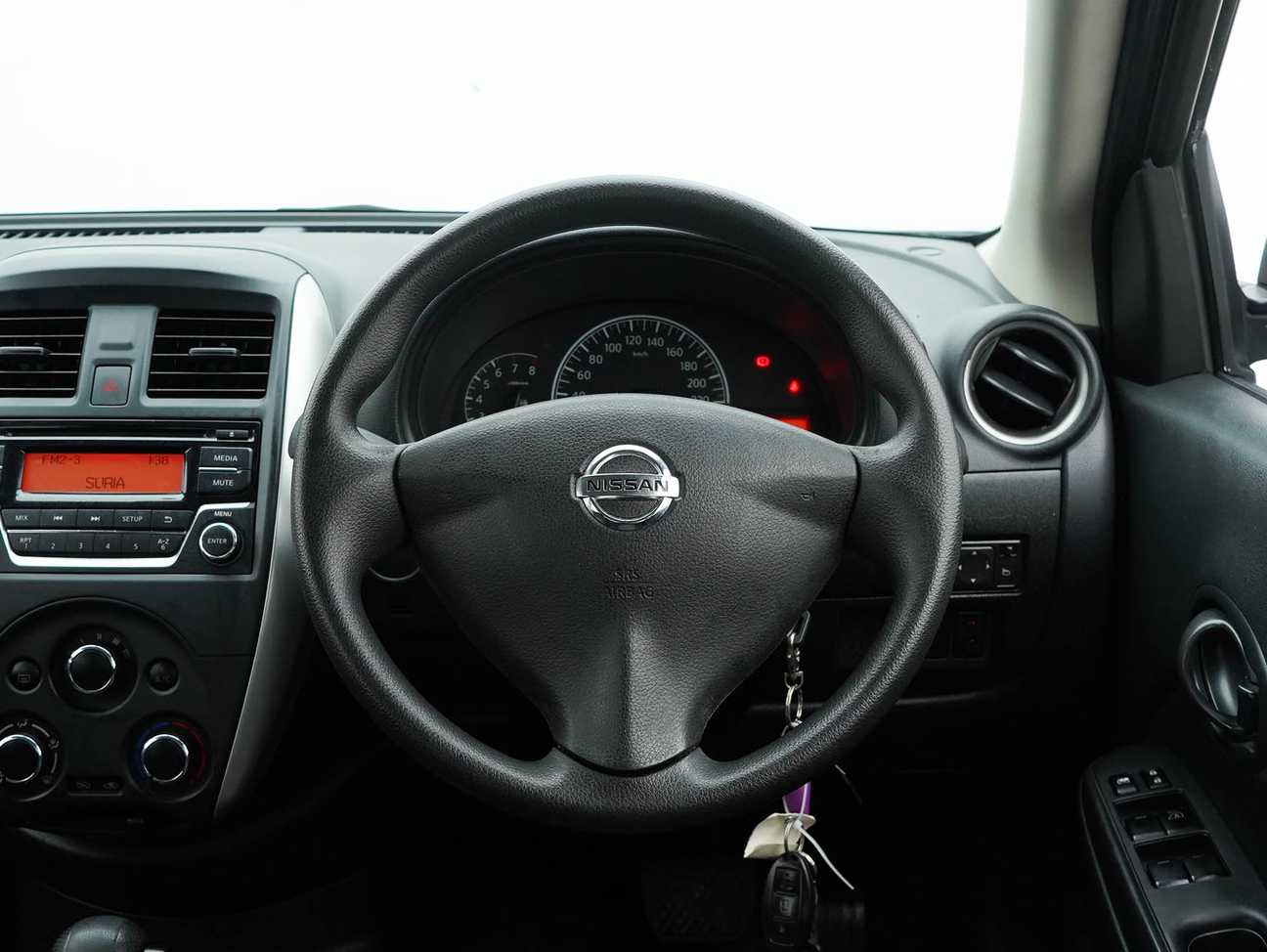 terpakai 2017 Nissan Almera E 1.5