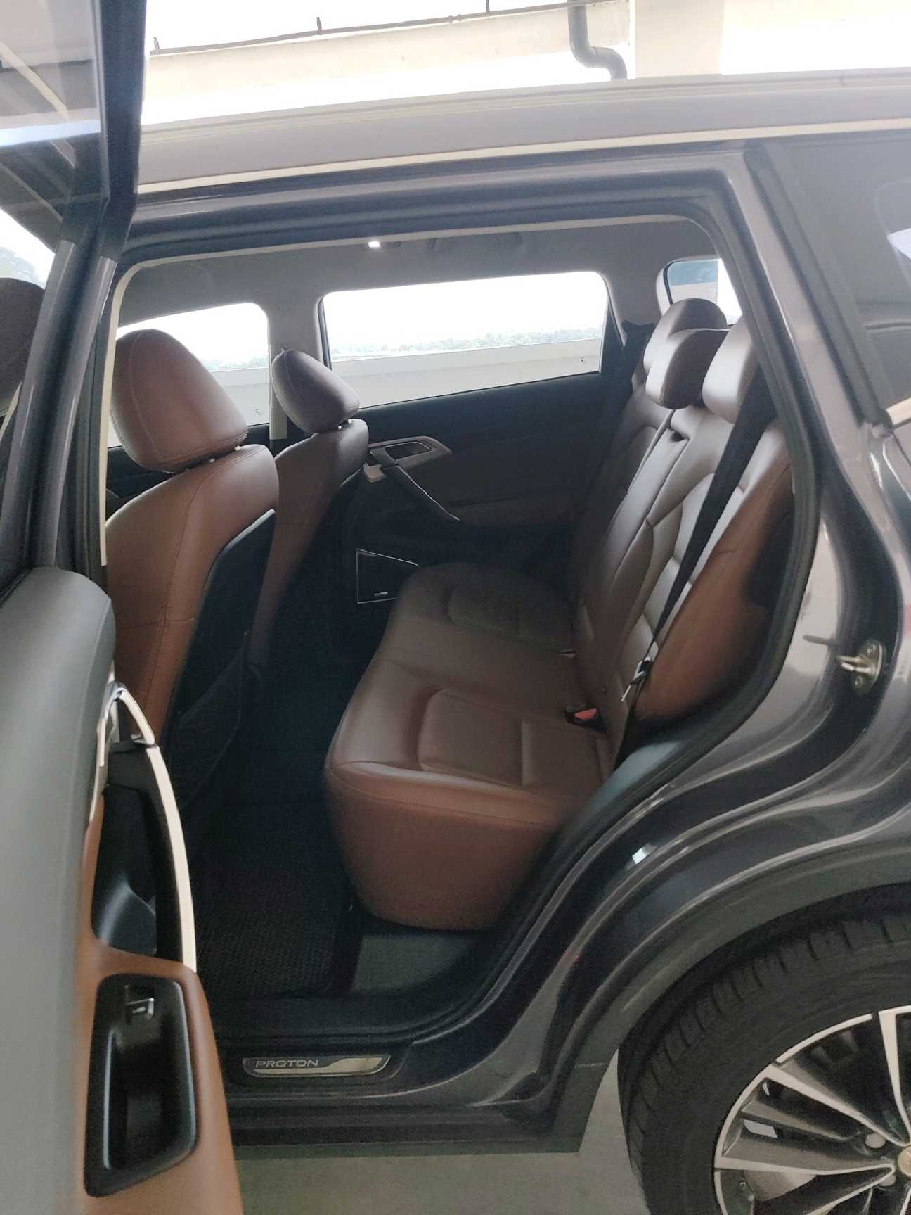terpakai 2020 Proton X70 Premium 1.8
