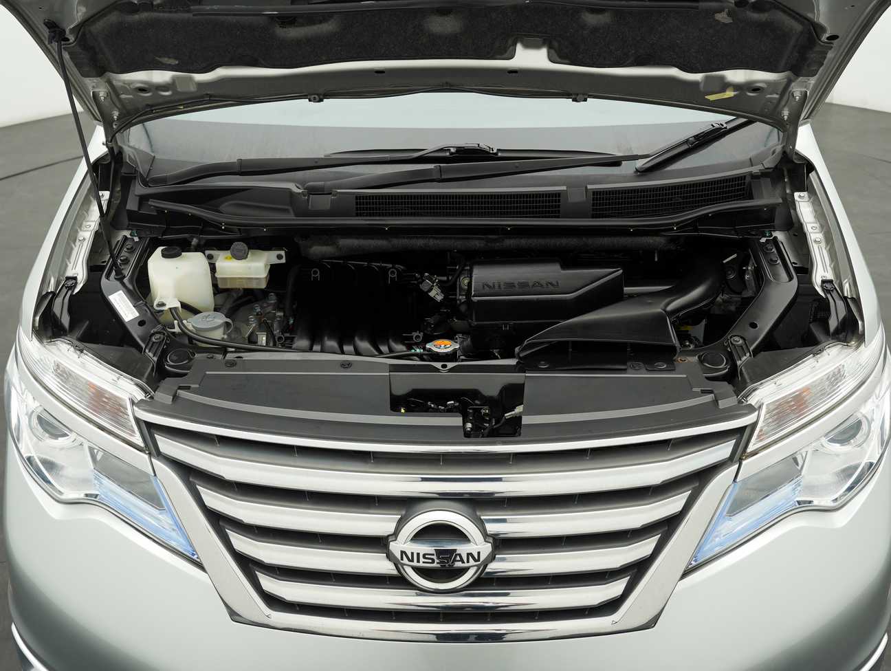 used 2017 Nissan Serena S-Hybrid High-Way Star 2.0