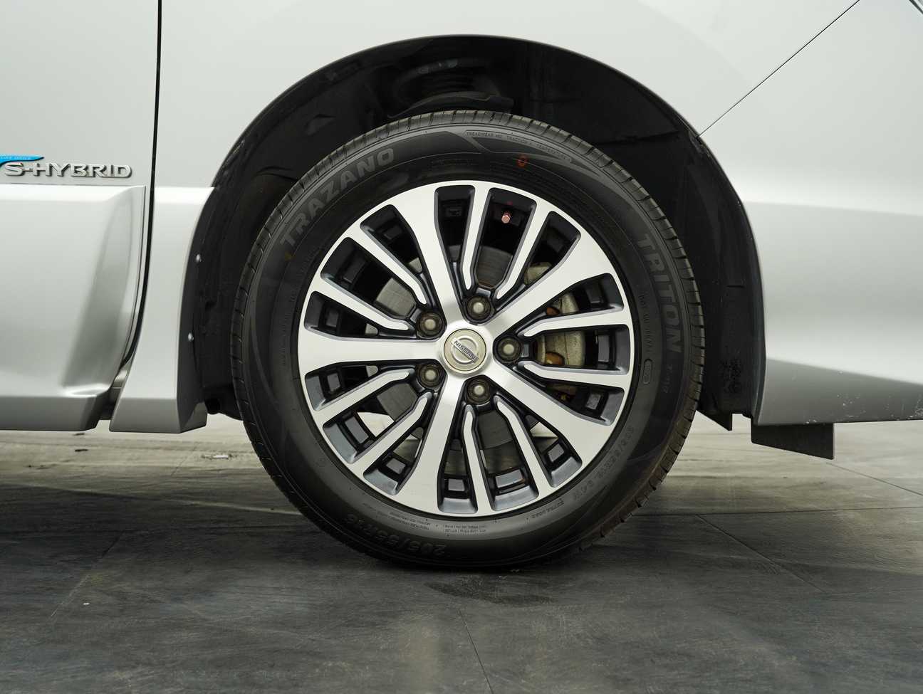 used 2017 Nissan Serena S-Hybrid High-Way Star 2.0