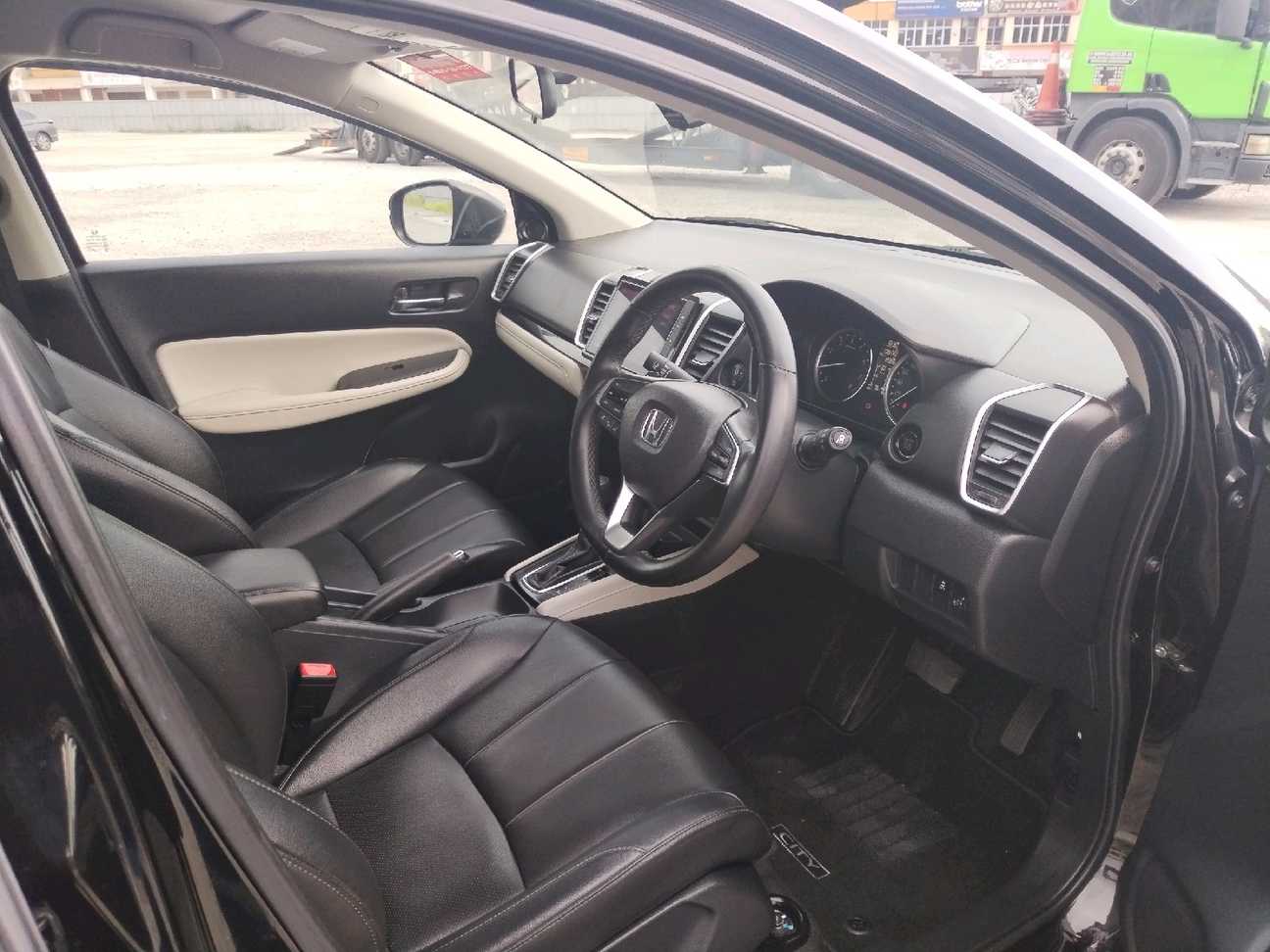 used 2021 Honda City V 1.5