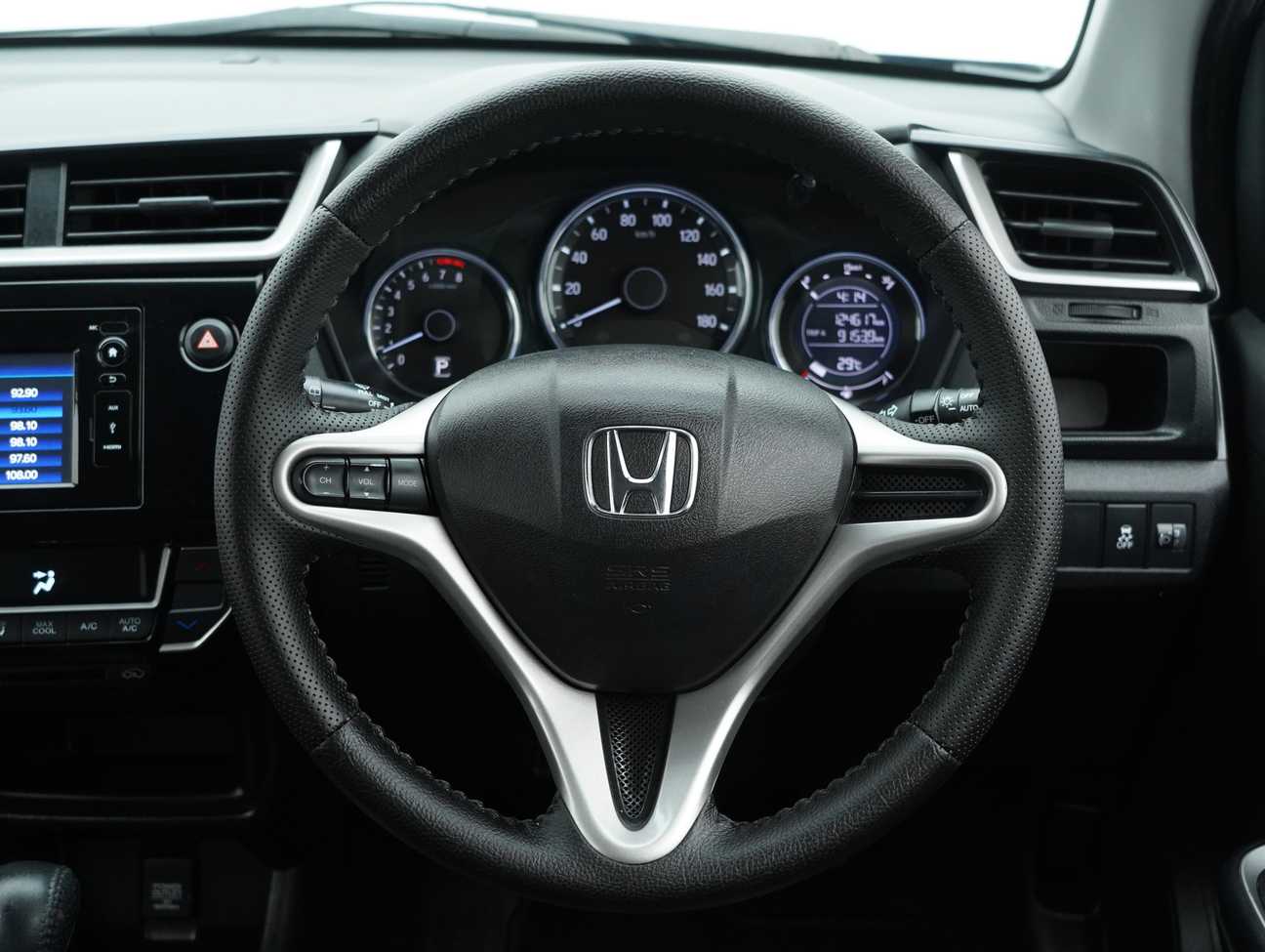 used 2018 Honda BR-V V 1.5