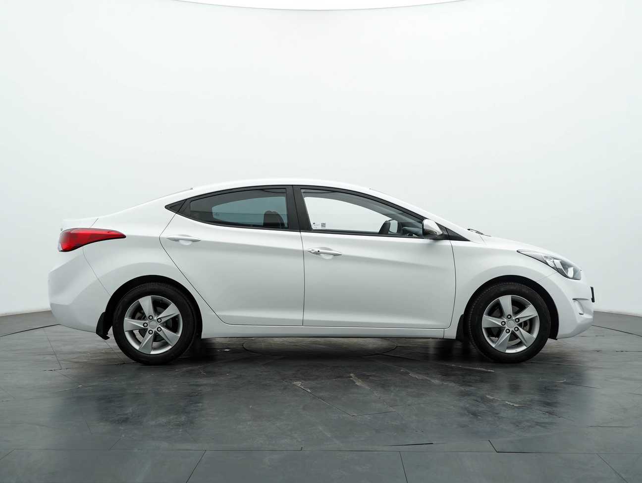 used 2013 Inokom Elantra  1.6