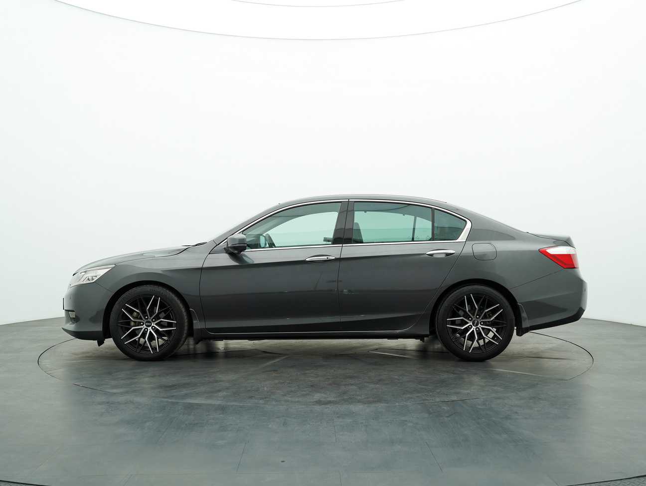 used 2014 Honda Accord VTi-L 2.4