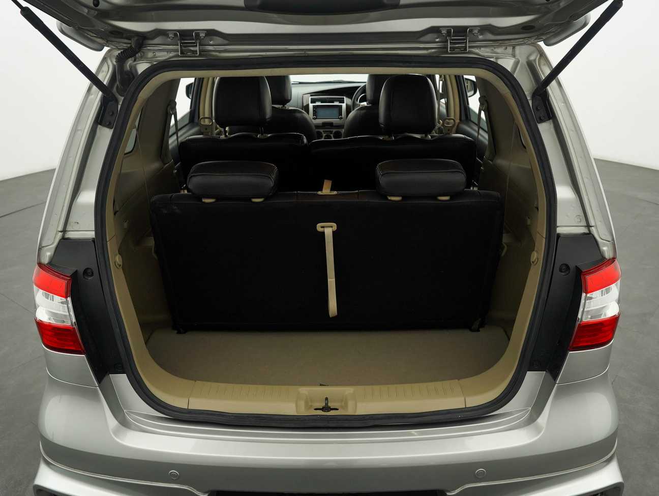 used 2018 Nissan Grand Livina Comfort 1.8