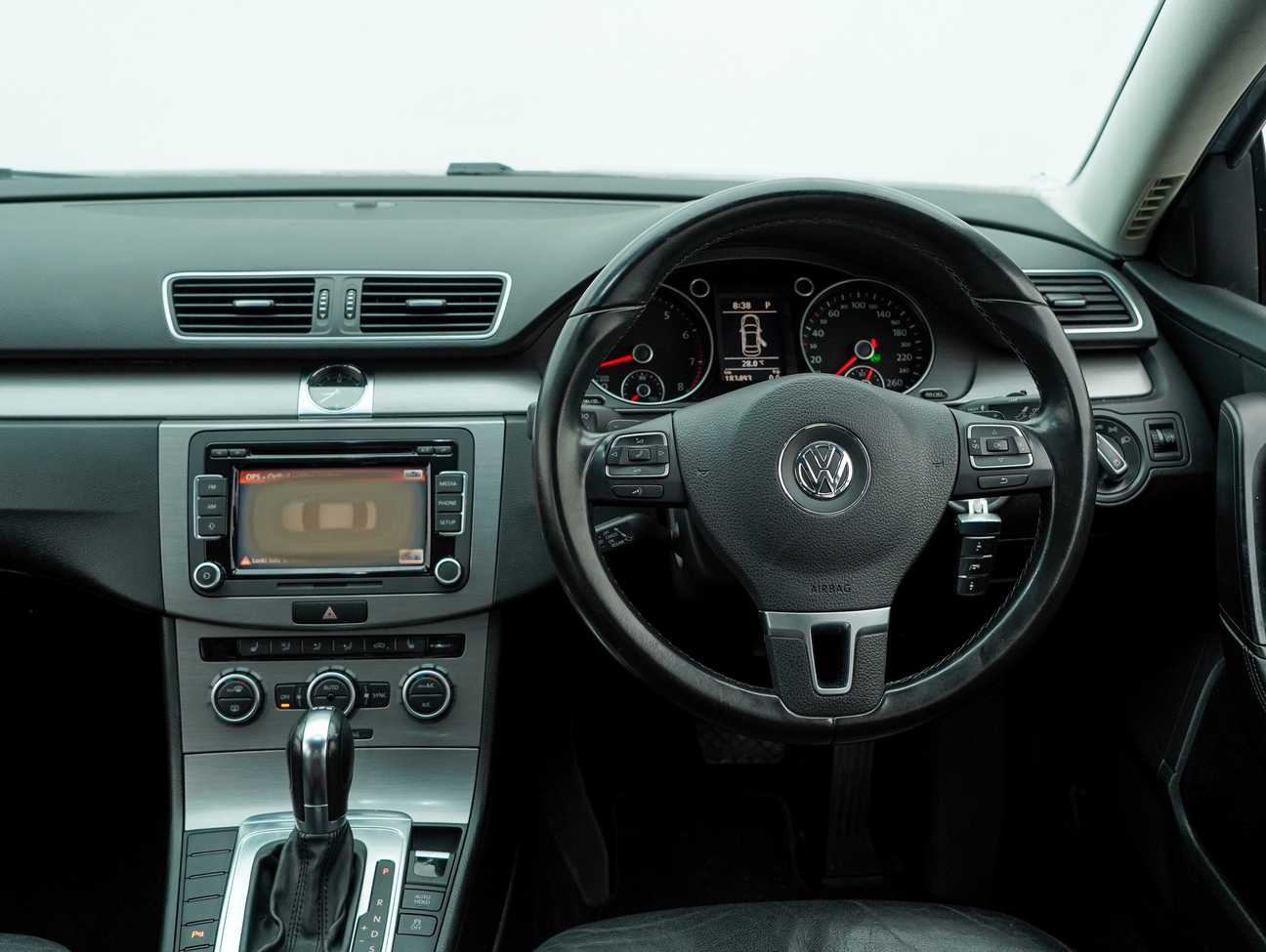 terpakai 2012 Volkswagen Passat TSI 1.8