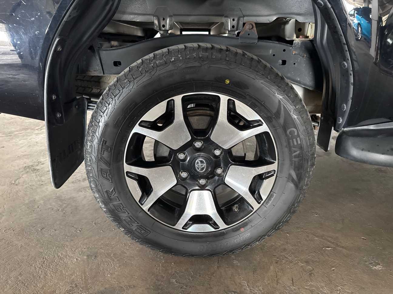 used 2020 Toyota Hilux L-Edition Dual Cab 2.4