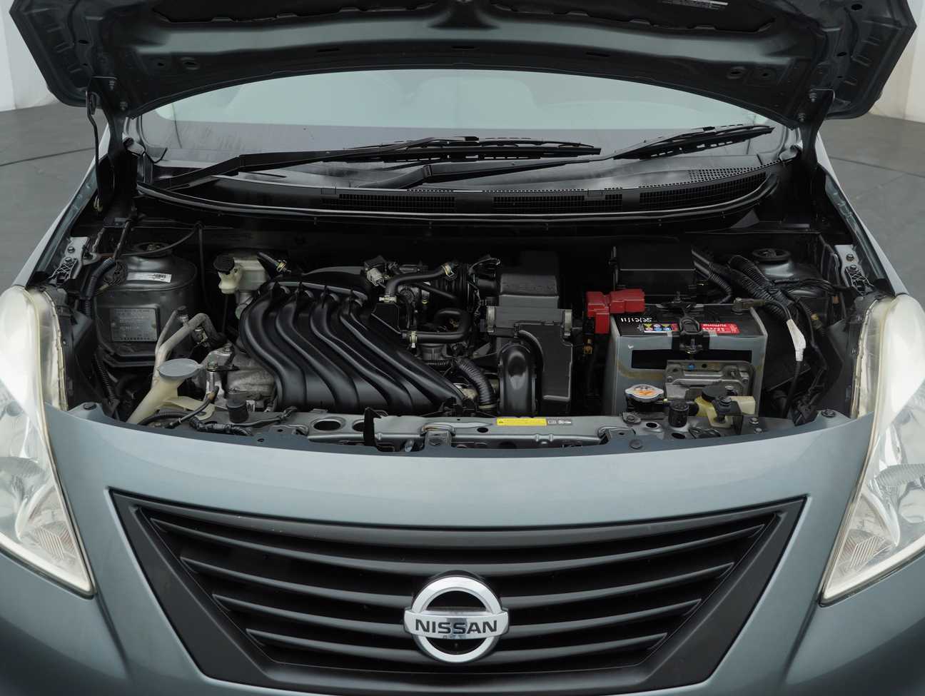 terpakai 2013 Nissan Almera VL 1.5