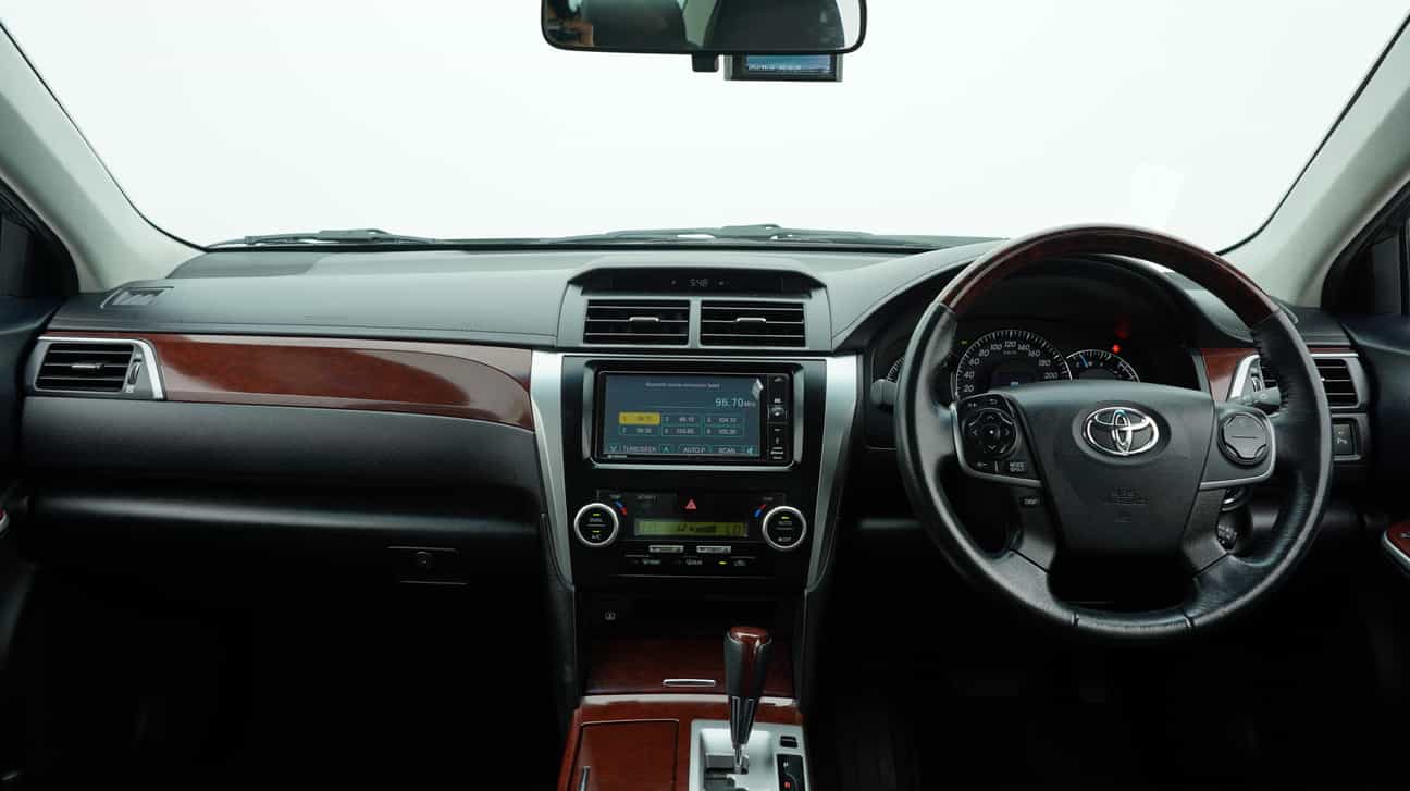 used 2014 Toyota CAMRY V 2.5