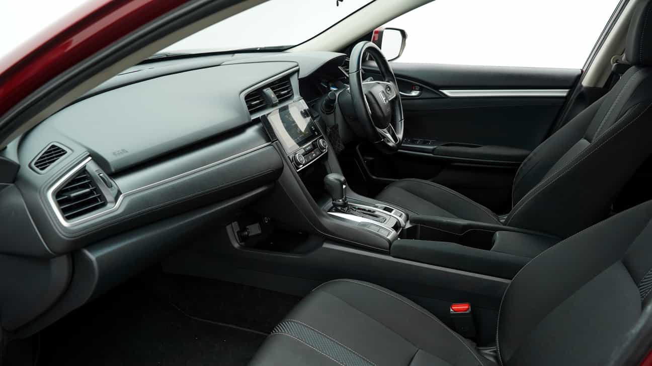 terpakai 2017 Honda CIVIC I-VTEC 1.8