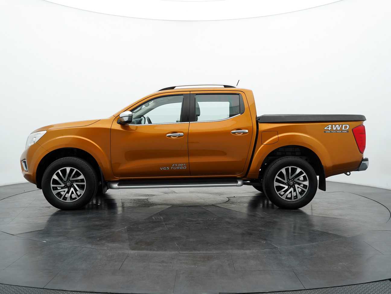 terpakai 2018 Nissan Navara NP300 VL Dual Cab 2.5