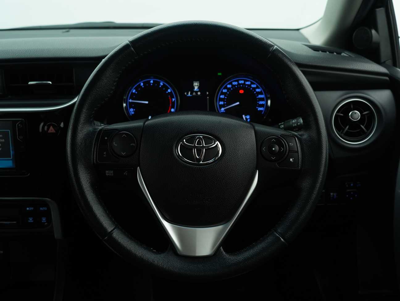 terpakai 2017 Toyota Corolla Altis G 1.8