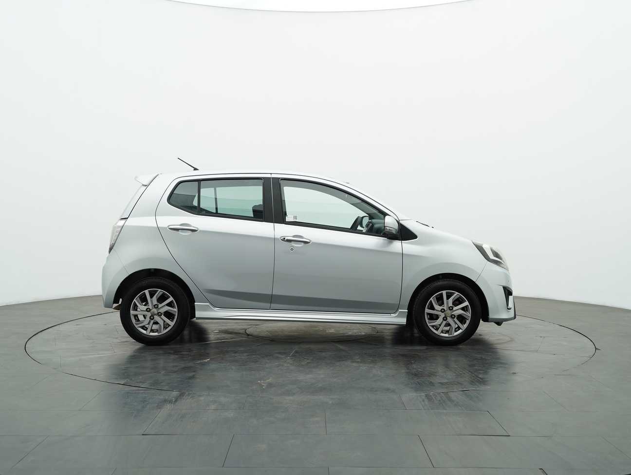 terpakai 2019 Perodua AXIA SE 1.0