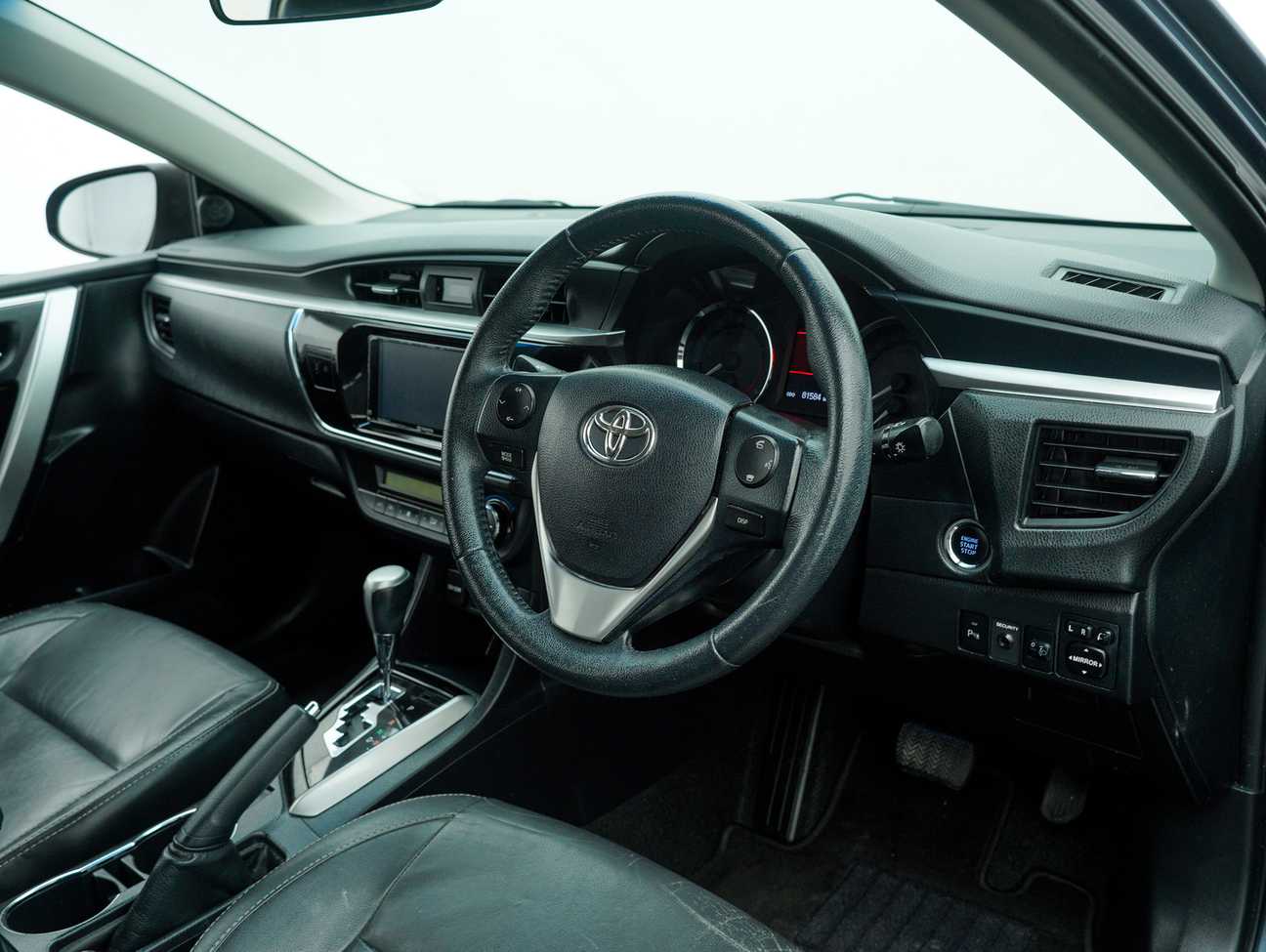 terpakai 2015 Toyota Corolla Altis G 1.8